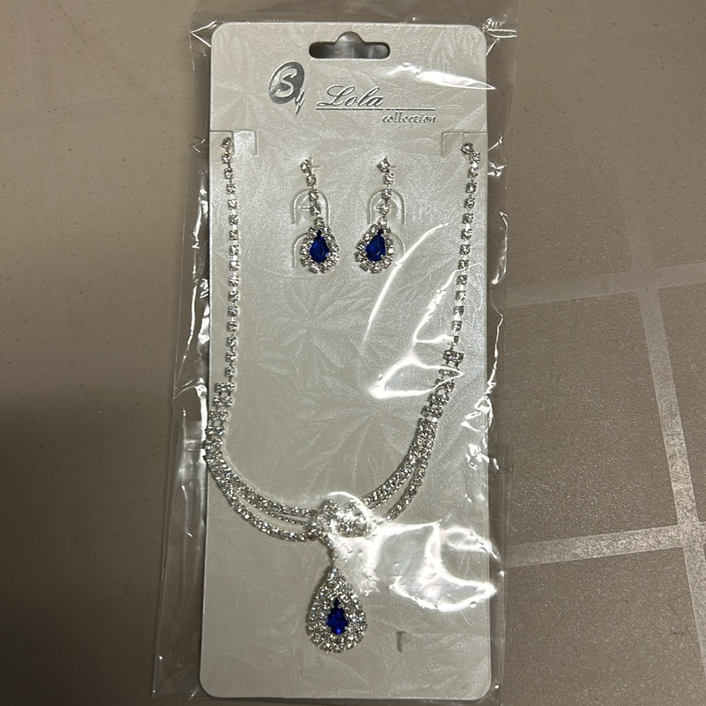 NEW IN PACKAGE Prom/evening wear jewelry (looks like blue sapphire/diamond) - Picture 5 of 7